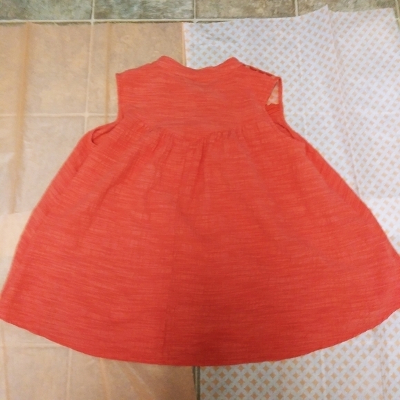 Easel Sleeveless Top - Picture 2 of 7